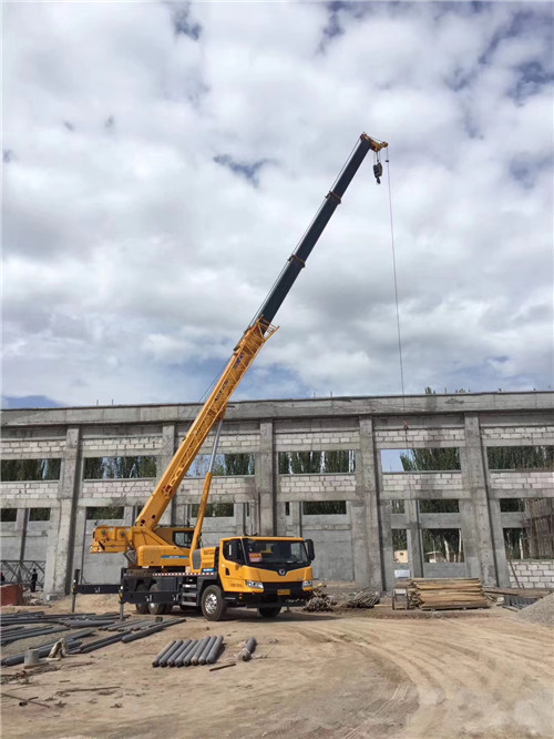 嘉鱼县吊装作业前会做设备检查吗？安全保障措施有哪些？